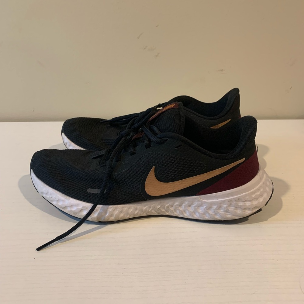 Womens Nike Tennis Shoes